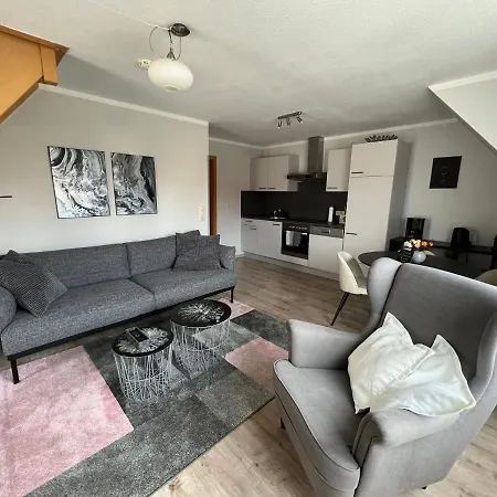 Zur Wellenwiese 15 Цингст